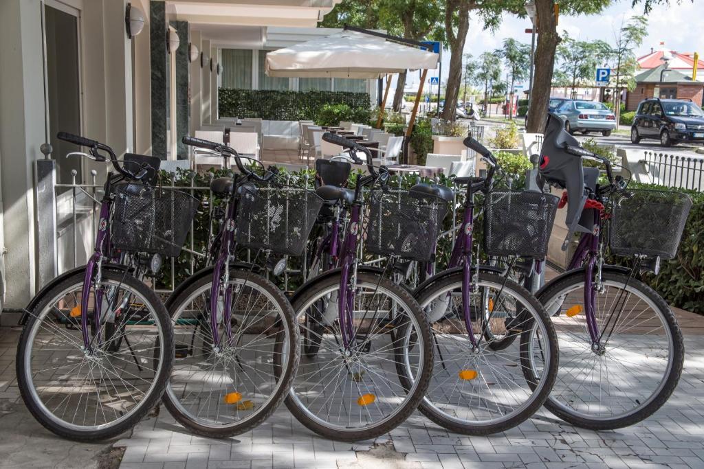 מיסאנו אדריאטיקו Hotel Astoria מראה חיצוני תמונה