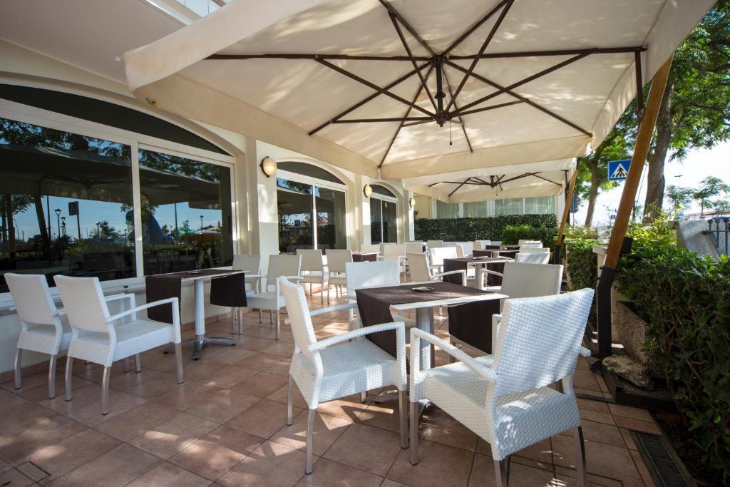 מיסאנו אדריאטיקו Hotel Astoria מראה חיצוני תמונה