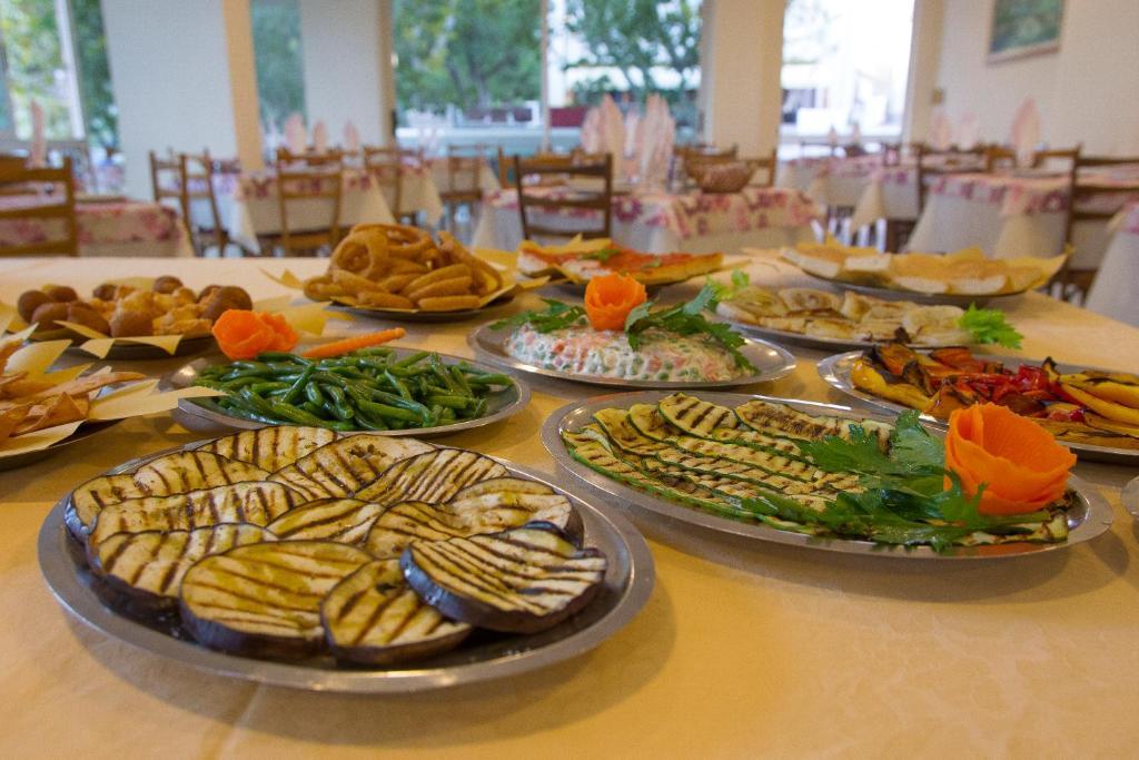 מיסאנו אדריאטיקו Hotel Astoria מראה חיצוני תמונה
